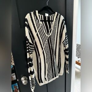 Black and white sweater with hood